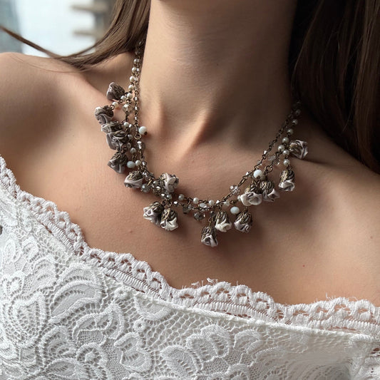 Linda Necklace, Almond