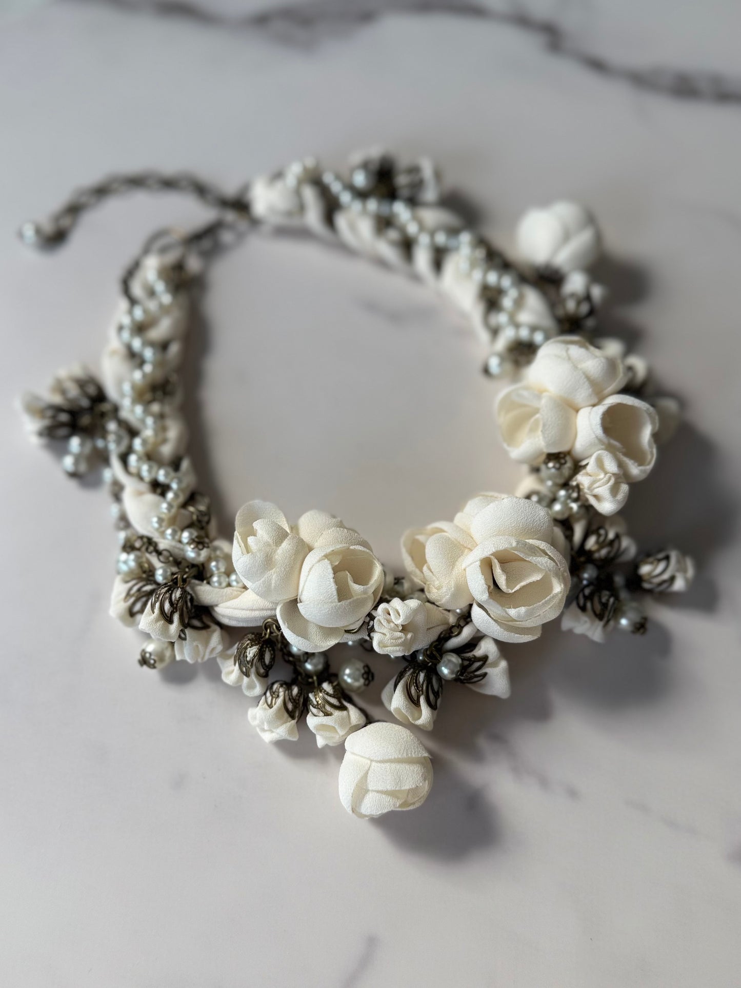 Anna Necklace, Creme