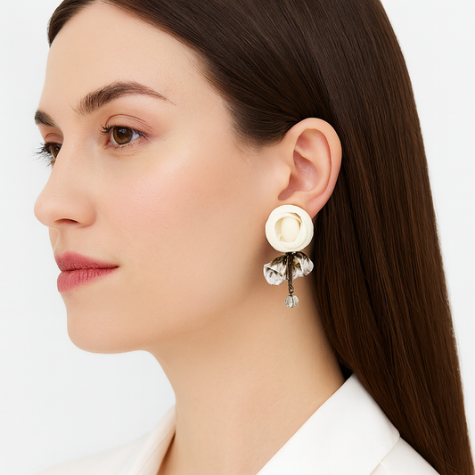 Annais Earrings, Almond
