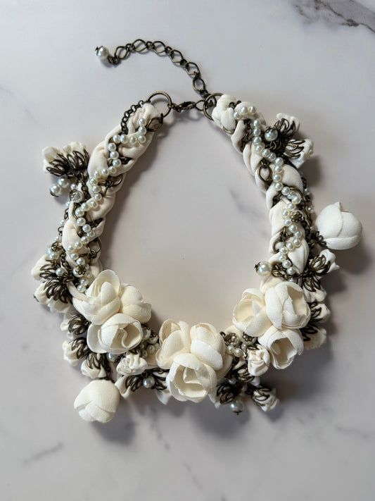 Anna Necklace, Creme