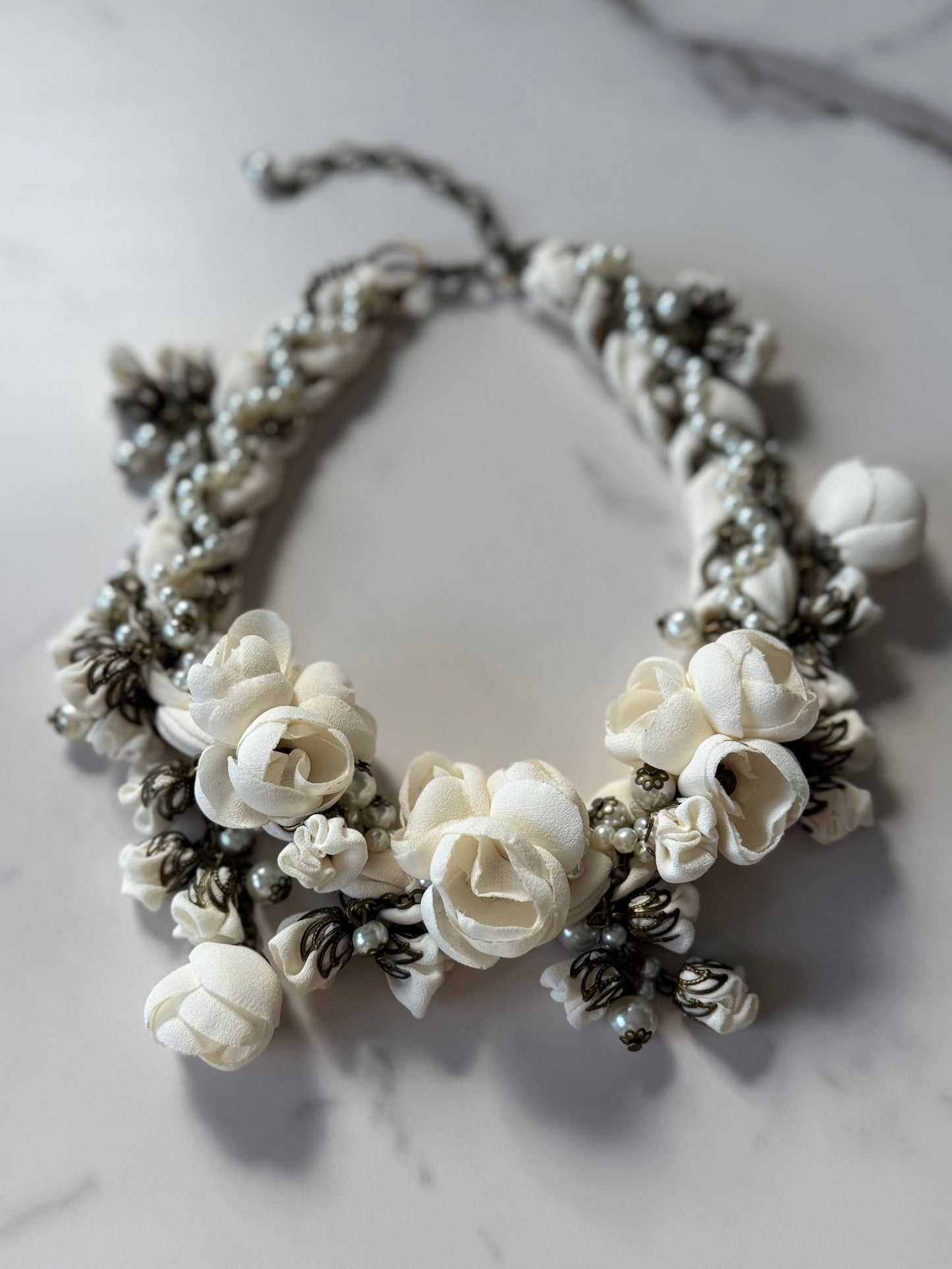 Anna Necklace, Creme