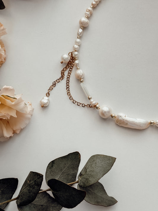 Justyna Collar Necklace, Gold Plated