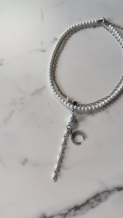 Lunavila Necklace