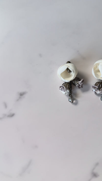 Annais Earrings, Almond